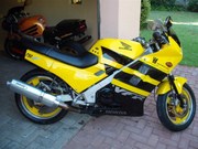  Vfr750
