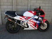  Rvf 400 R