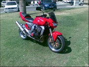  Z1000