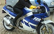 Yamaha Fzr750r