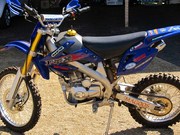 Zs