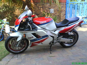 Yamaha Fzr 1000 Genesis