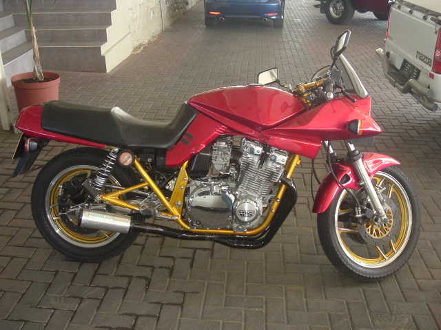 Suzuki Gsxy Katana 1100