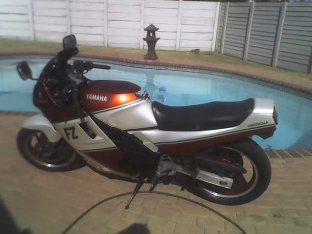 Yamaha Fzr750 Genesis