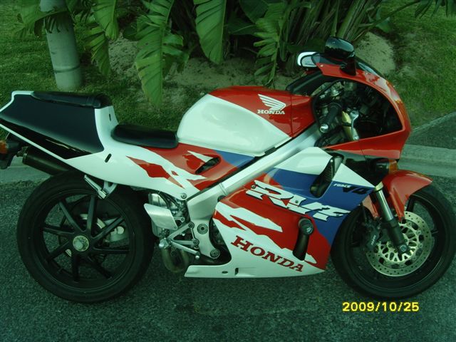 Honda Rvf 400 Nc35