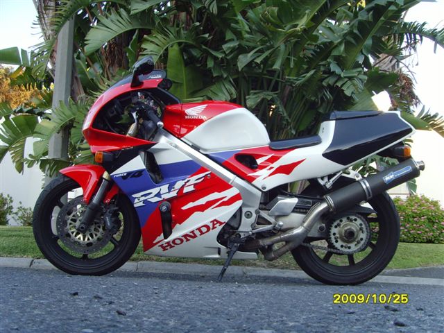 Honda Rvf 400 Nc35