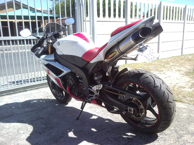 Yamaha Yzf R1