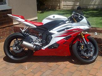 Yamaha R6