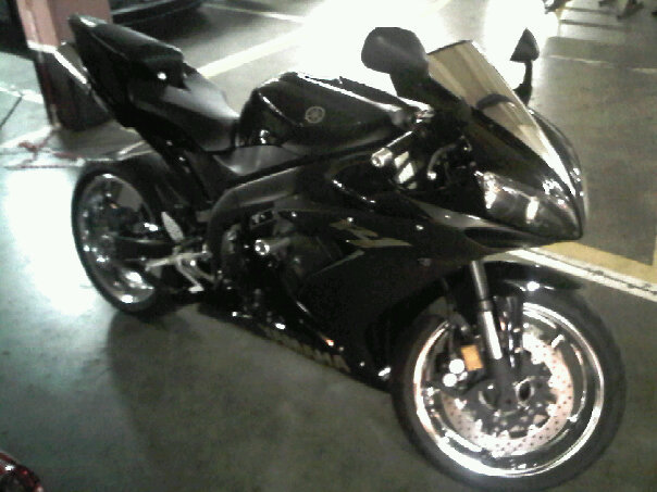 Yamaha R1