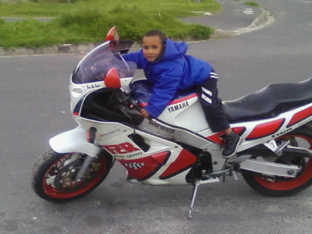 Yamaha Fzr1000