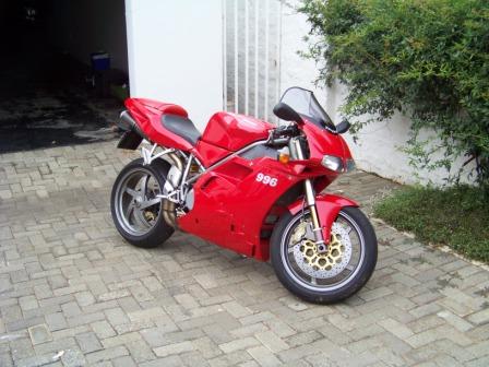 Ducati 996