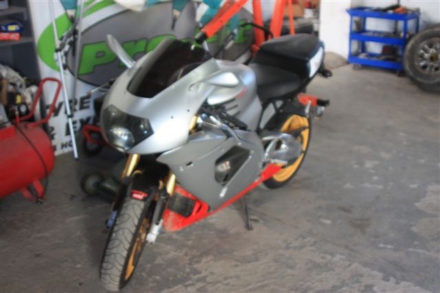 Aprilia Rsv1000 Mille R