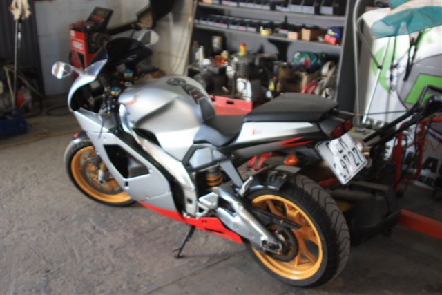 Aprilia Rsv1000 Mille R