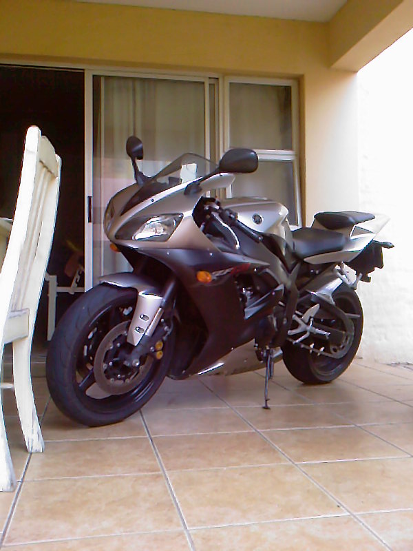 Yamaha Yzf-r1
