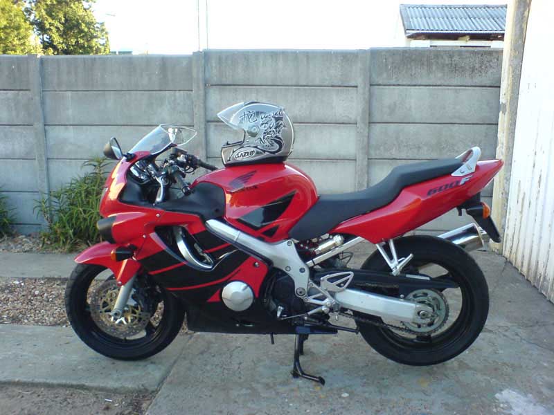 Honda Cbr600f4