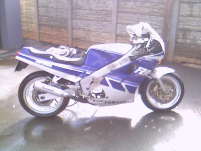 Yamaha Fzr1000 Genesis