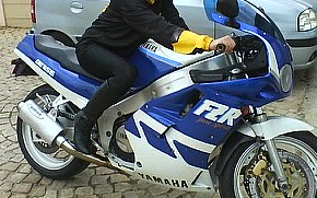 Yamaha Fzr750r