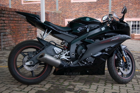 Yamaha R6