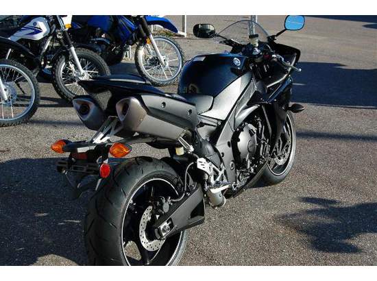 Yamaha R1