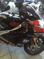 Aprilia Rsv1000r