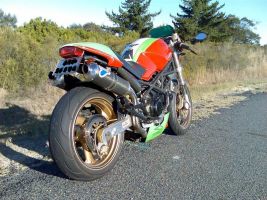 Ducati M900