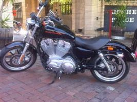Harley Davidson 883 Superlow