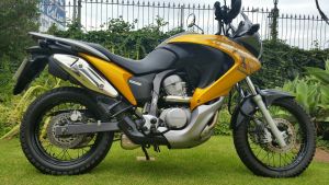 Honda Transalp Xl700v