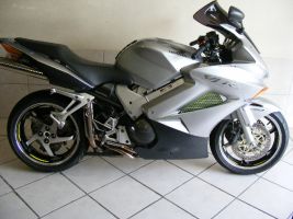 Honda Vrf 800