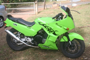 Kawasaki Gpx 750 R