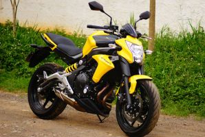 Kawasaki Er6n