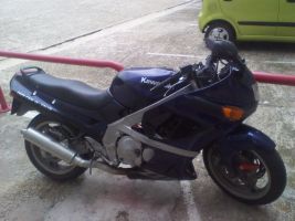 Kawasaki Zzr400