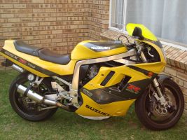 Suzuki 2000