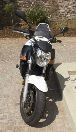 Suzuki Gsr-600