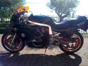Suzuki Gsx-r750