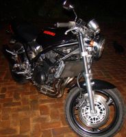 Suzuki Bandit V400