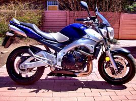 Suzuki Gsr-600