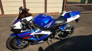 Suzuki Gsxr-750 K7