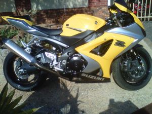 Suzuki Gsxr1000 K7