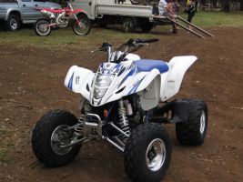 Suzuki Ltz400