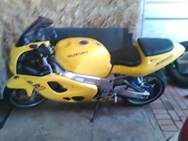 Suzuki Suzuki 