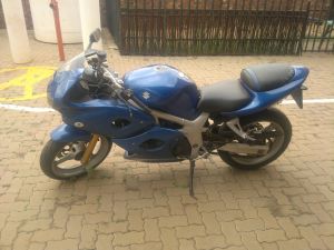 Suzuki Sv400