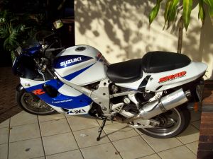 Suzuki Tl1000r