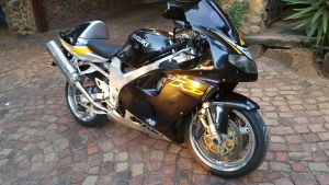 Suzuki Tl1000r