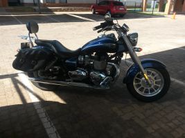 Triumph Boneville America Lt Cruiser