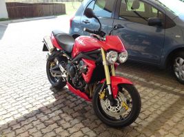 Triumph Street Triple 675