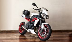 Triumph Street Triple R