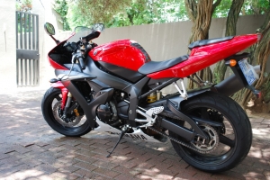 Yamaha Yzf R1