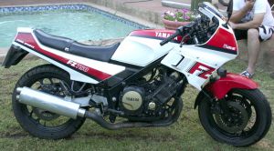 Yamaha Fz 750