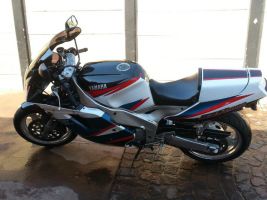 Yamaha Fzr 1000