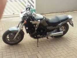 Yamaha Fzx 750